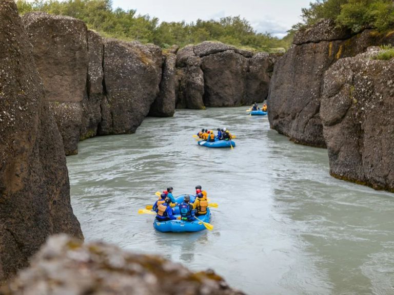 The Family River Fun Rafting sets sails from the strikingly beautiful Brúarhlöður canyon. The Hvítá river is a glacier river, flowing from Langjökull glacier and it is the river that feeds into the amazing Gullfoss waterfall. The river from Brúarhlöður has smooth fun waves for rafting while being situated in a wonderful place.